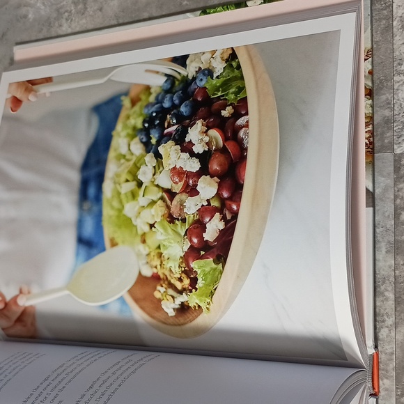 Eat Better Feel Better Giada De Laurentiis Cookbook - Wellness Recipes - Picture 5 of 8